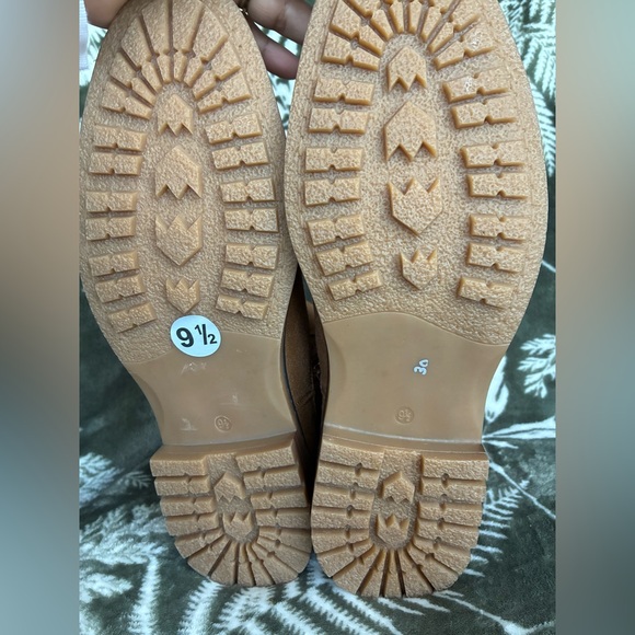 Cliffs by WHITE MOUNTAIN Brown Chelsea Boots - Picture 4 of 14